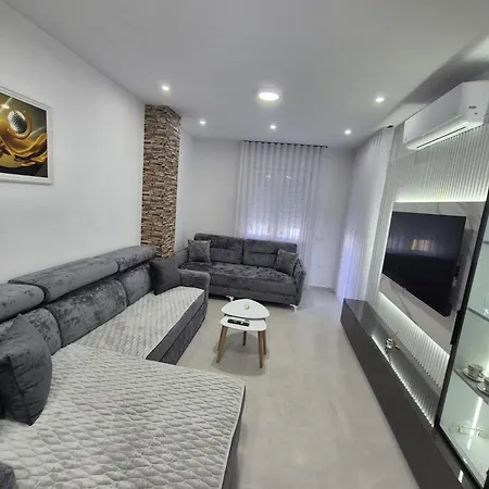 Апартаменты New Comfort Голем