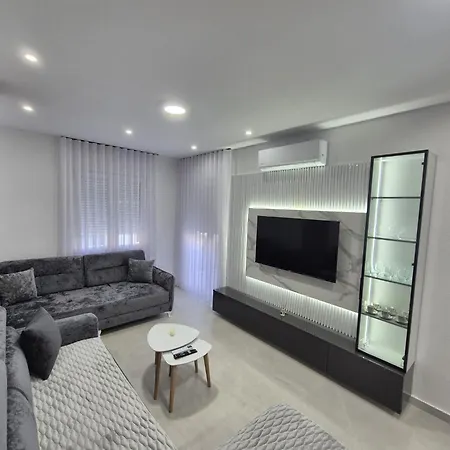 New Comfort * Golem (Tirana)