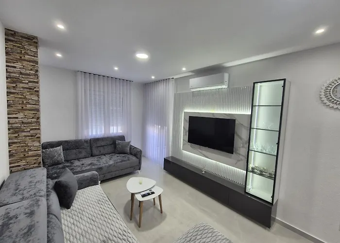 New Comfort * Golem (Tirana)